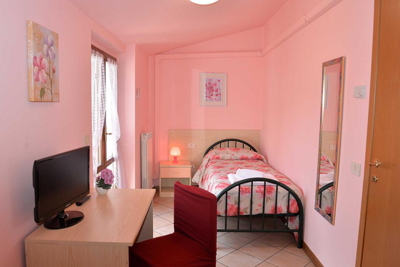Camere Paolo Ассизи Экстерьер фото